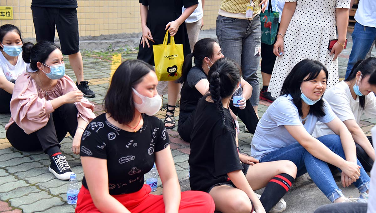 1702435830356586.jpg 第三届拔河06.jpg