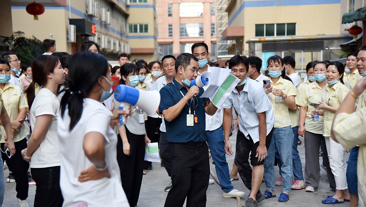 1702435840265457.jpg 第三届拔河07.jpg