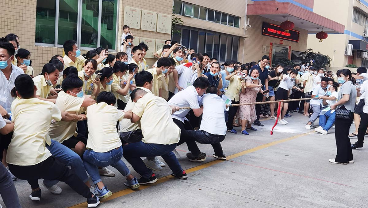 1702435926606346.jpg 第三届拔河12.jpg