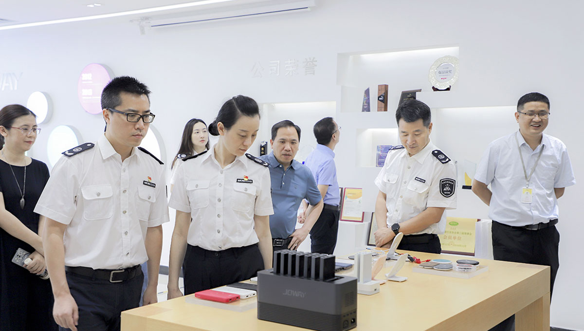 1702436622932305.jpg 市场监管02.jpg