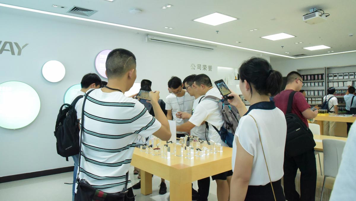 1702457635527825.jpg 行业首创04.jpg